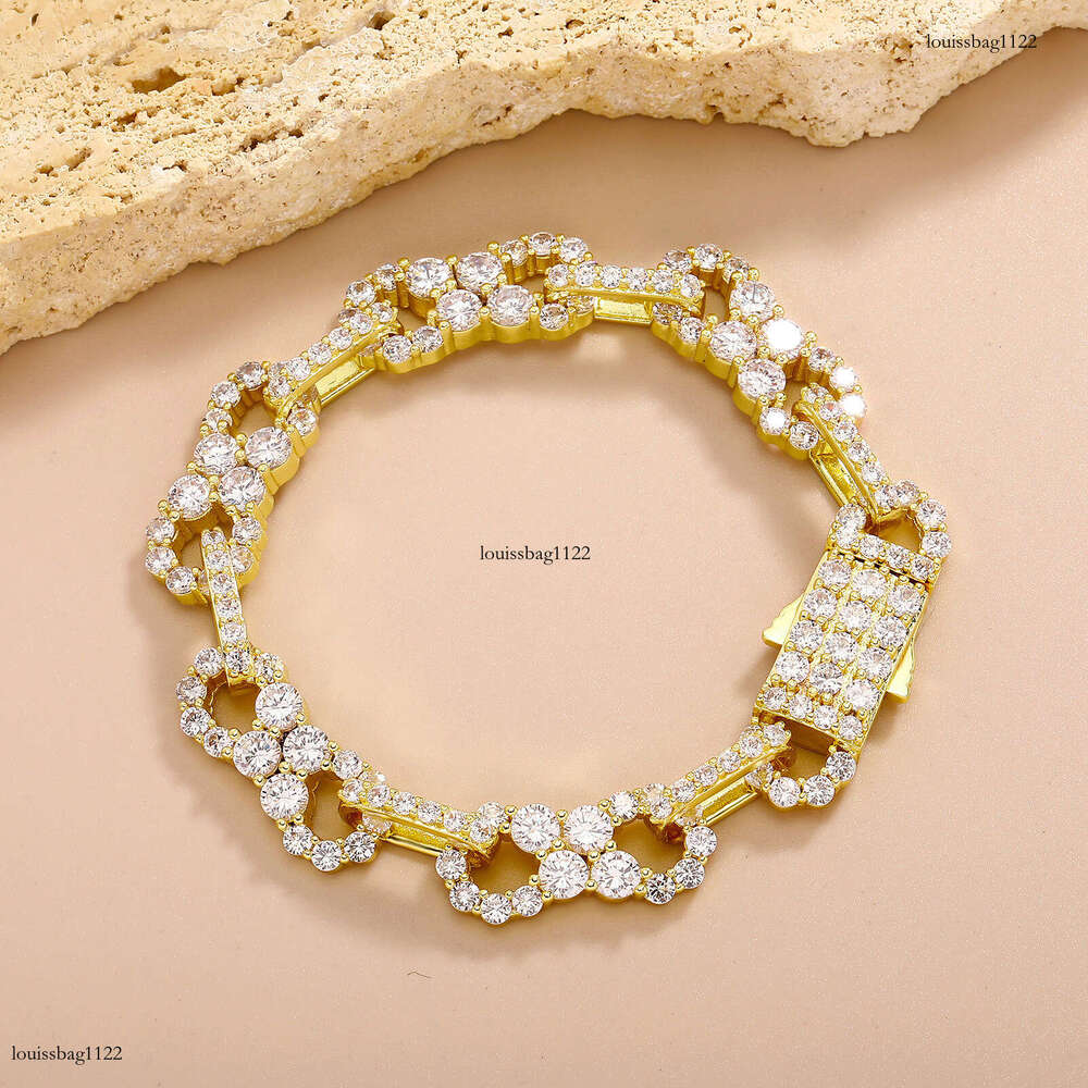 Hip Hop Infinity 8 Symbol Bracelet Fashion Trendy Cool Personality High-end Feel 5A Zircon Men and Women Accessories