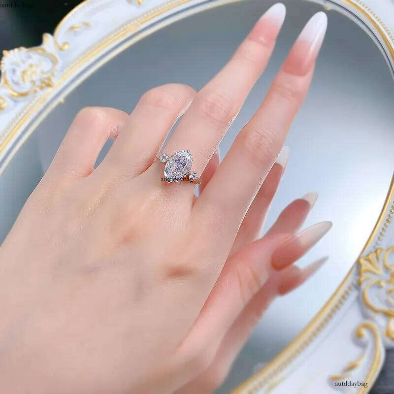Choucong Brand Unique Stunning Jewelry Pure 100% Sterling Sier Oval Ice Cut Large White Moissanite Dia Eternity Women Wedding Band Ring Gift
