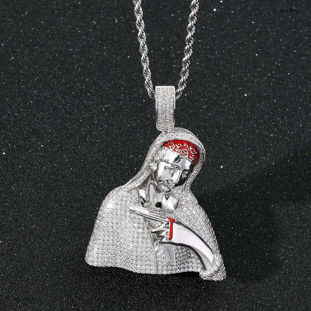 New Virgin Pistol Blood Drip Pendant Character Avatar Punk Hip-Hop Accessories