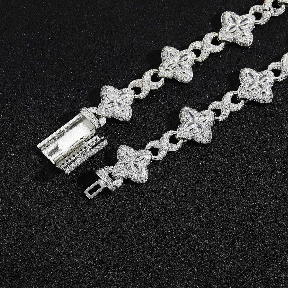 Hip-Hop Infinite Clover Bracelet Fashion Trendy Cool Stylish Personality High-End 5A Zircon Unisex Accessories