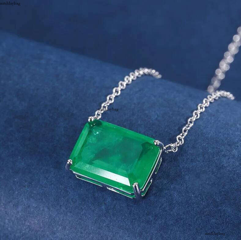 Choucong Ins Top Sell Laddies Jewellery Square Pendant Solitaire Sterling Sier Princess Cut Emerald Party Fashion Women Beach Clavicle Necklace Gift