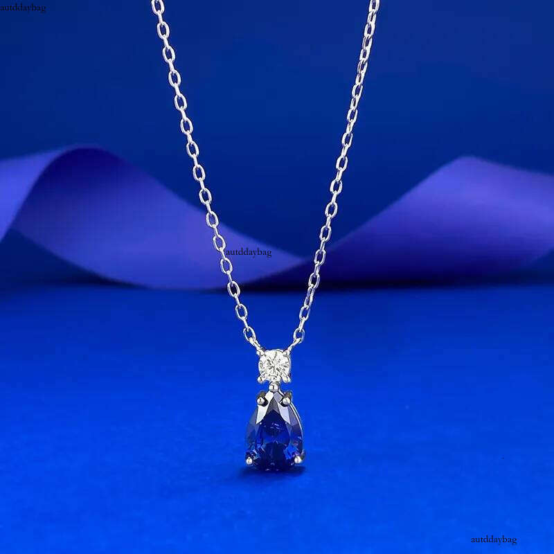 2025 Choucong New Sparkling Water Drop Pendant Jewelry Soild 1005 Sterling Sier Pear Aquamarine Moissanite Dia Women Beach Clavicle Necklace