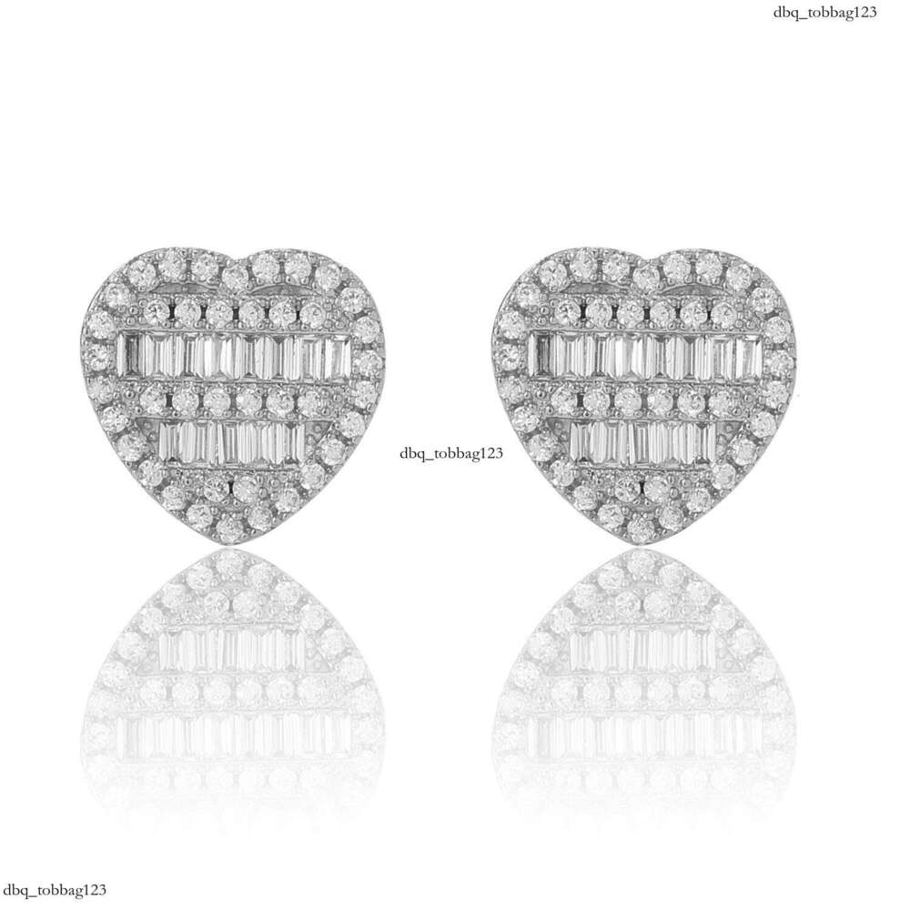 Hip Hop Heart Stud Iced Out VVS Needle Micro Paved T Cubic Zirconia High-end Unisex Couple Earrings