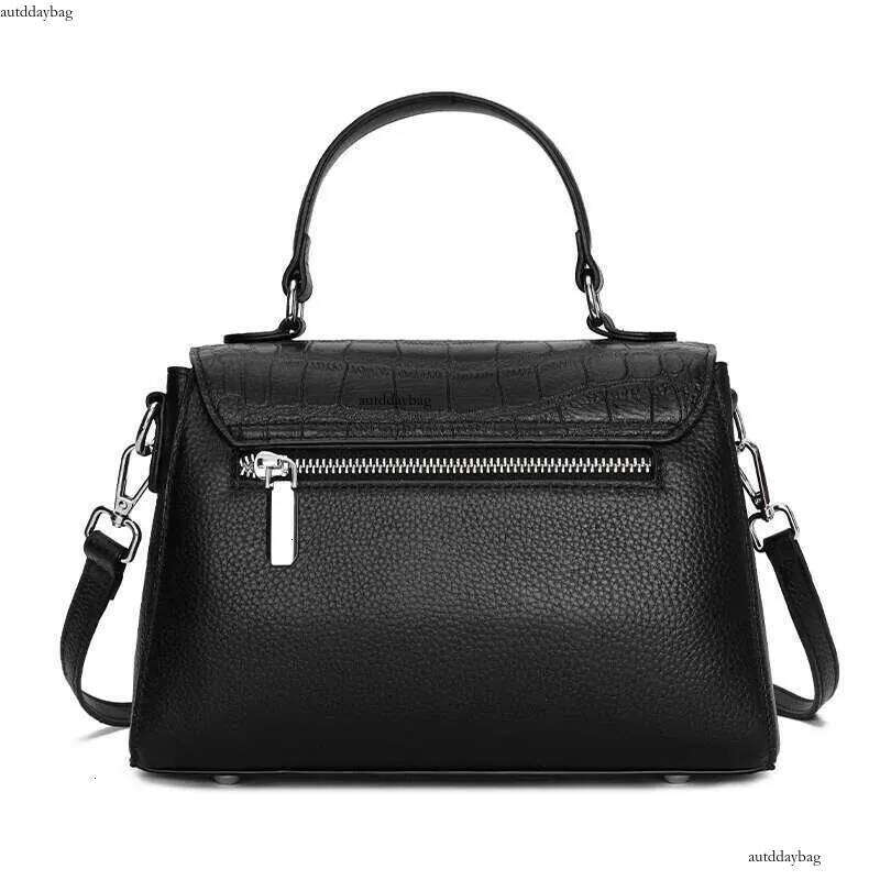 Aidrani New Crocodile Pattern Women's Handbag, Made Of Cowhide Material, Black, Can Be Worn On One Shoulder Or Crossbody