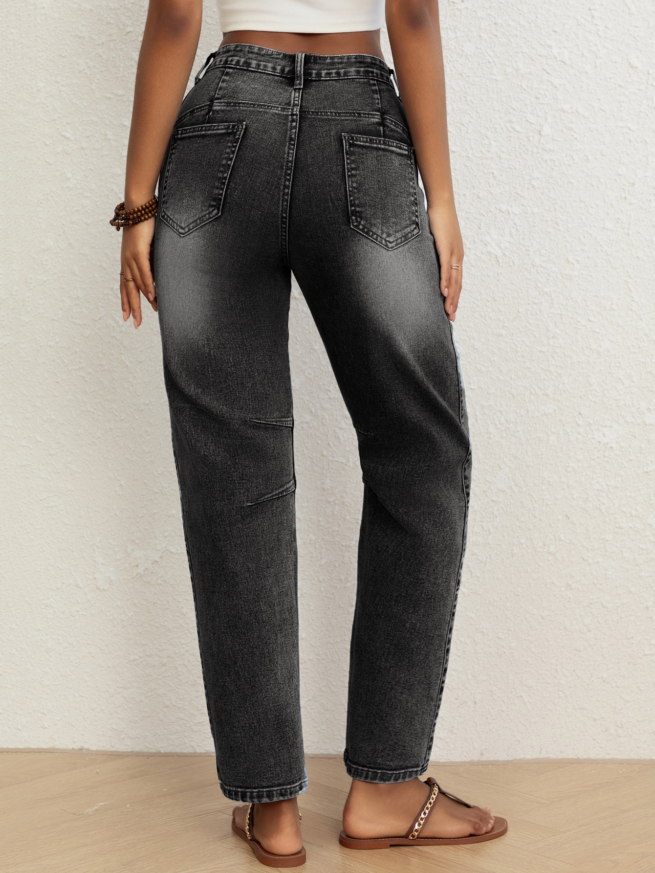 Stylish Casual Fit Jeans For Ladies With Unique Banana Silhouette