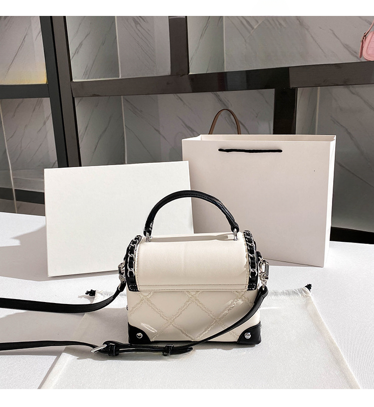 Fashion High-end Color Blocked Small Square Bag 2025 New Women's Design Handbag One Shoulder Cross-border Makeup Bag Outdoor Vacation Bag Wallet 