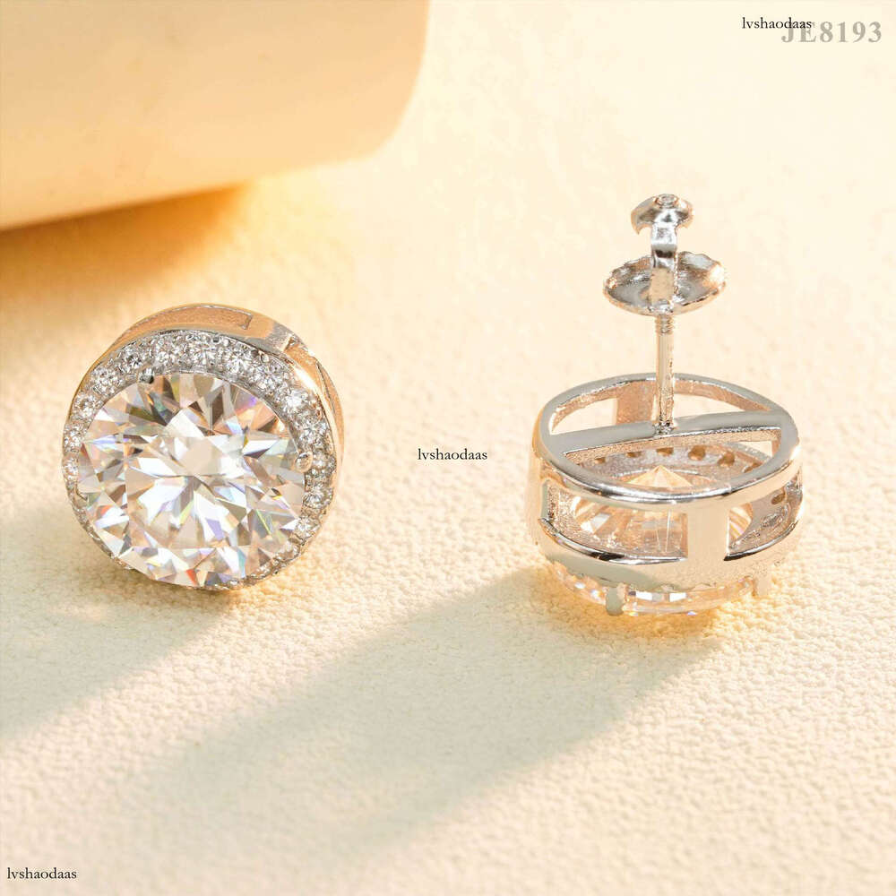 New Round High-Grade Sier Main Stone 10.0 Moissanite Elegant Earrings Various Styles Suitable for Men and Women