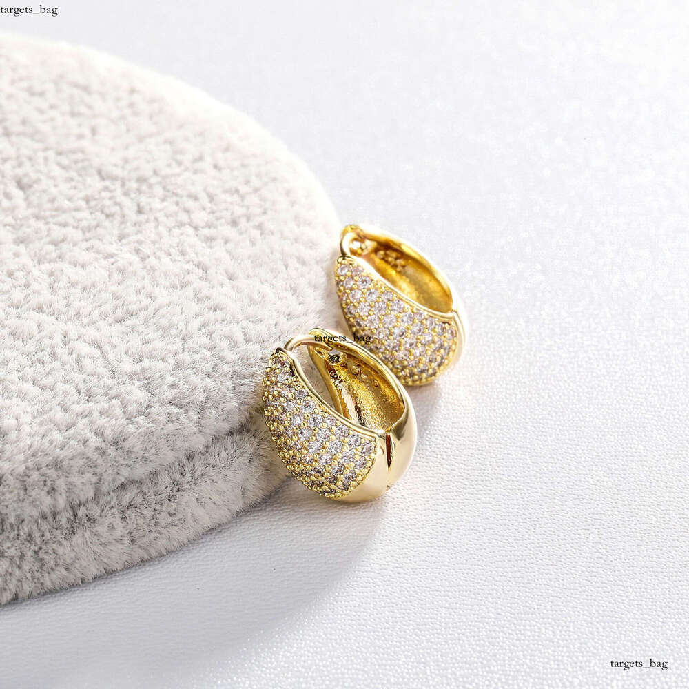 Water Drop Earrings for Women, High-End Design Sense, Elegant Earrings, Simple Versatile Studs