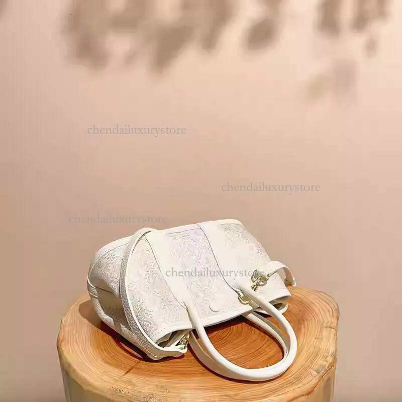 Luxury Chinese Style Women's Handbag Free Shipping Designer Song Jin Garden Bag Fashionable New Single Shoulder Armpit Bag