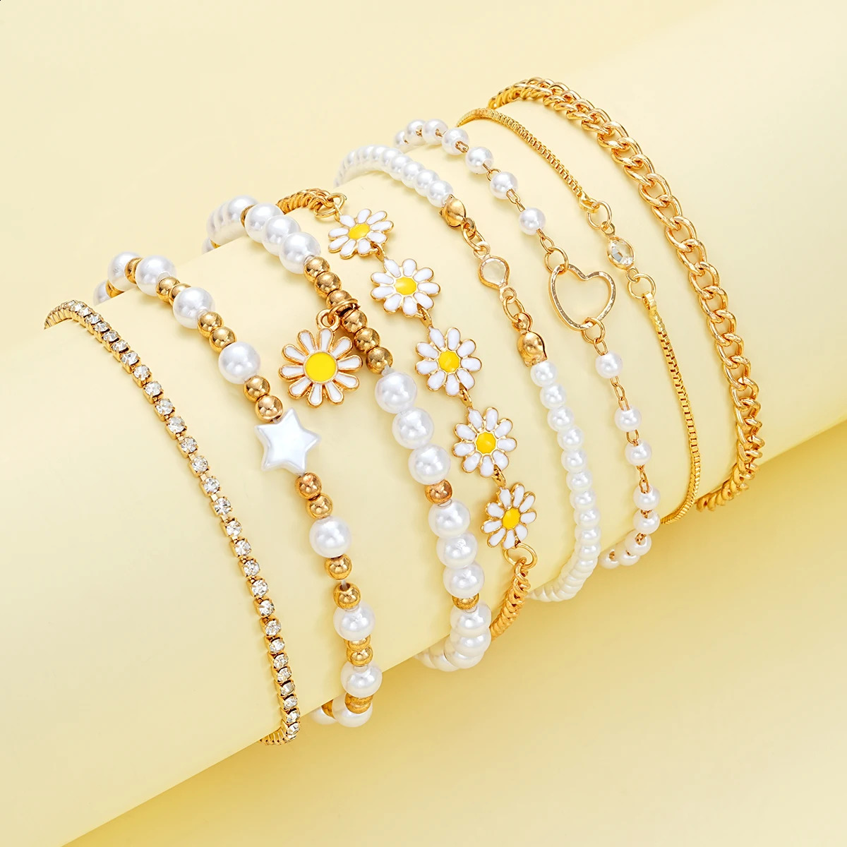 8 Pcs Vintage Daisy Flower Pendant Anklet Set for Women Bohemian Beach Beaded Star Heart Pearl Anklets Summer Jewelry Gifts 250807