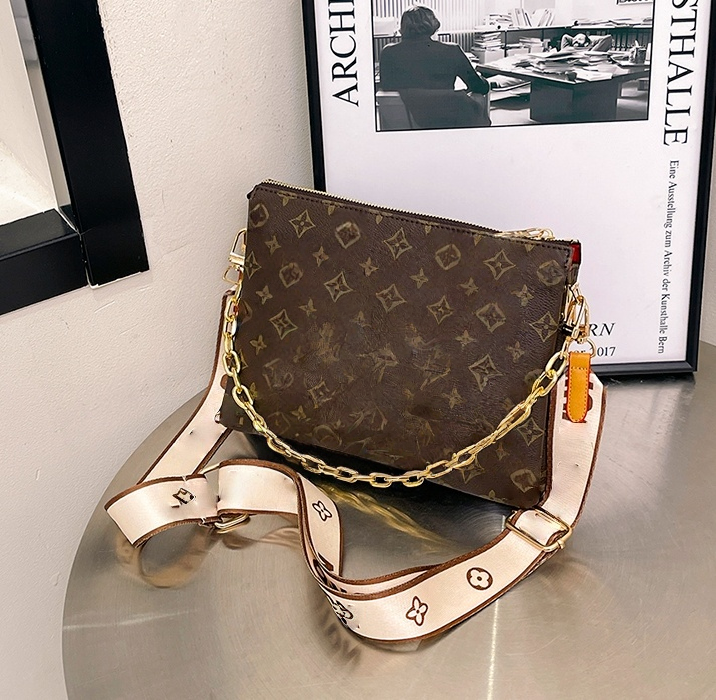 Designer Bag Crossbody Bag Coussin Bag Denim Style Women's Chain Shoulder Bag Fashion Letter Embossed Wallet Handbag Large Capacity Shopping Bag