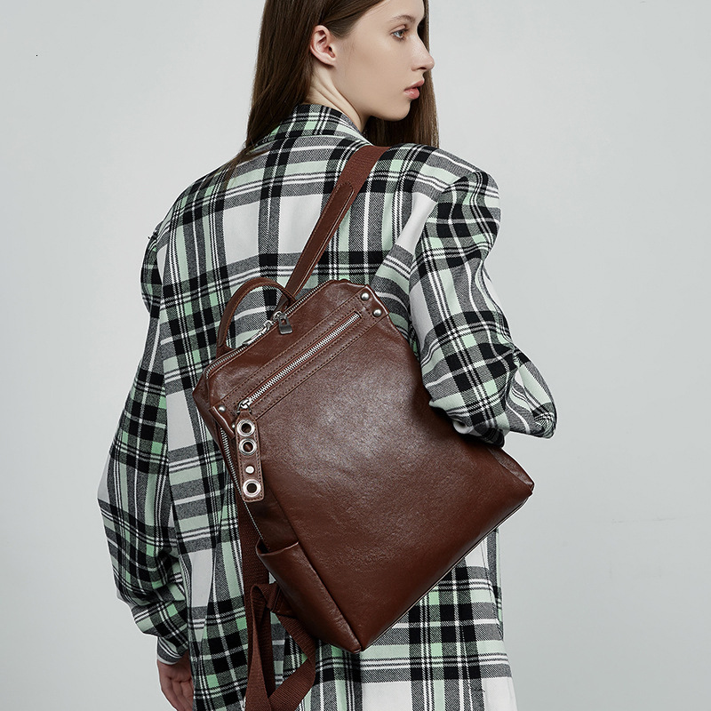 Top Layer Vegetable Tanned New Large Capacity Travel Lightweight Niche Genuine Leather Women's Bag Business Trip Backpack