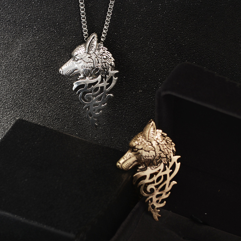 Men's Bold Wolf Head Fashion Personality Metal Animal Sweater Chain Necklace