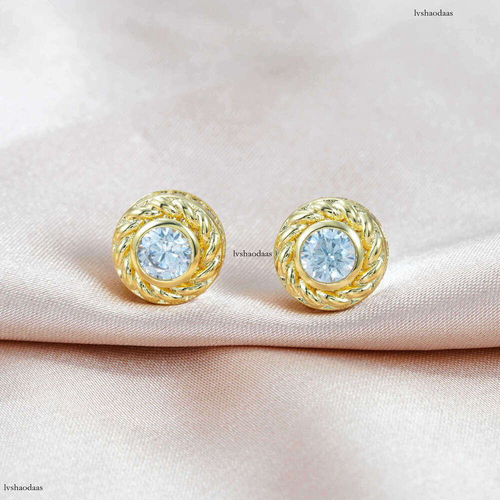 Hip Hop Inlaid Moissanite EarringIced Out VVS Unisex Fashion Casual Accessories