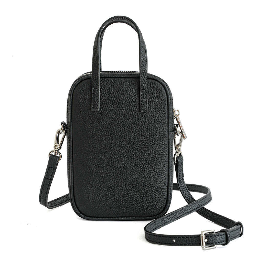 Women's Casual Versatile Lightweight Handbag Top Layer Cowhide New Crossbody Phone Bag designer wallet B5 B5