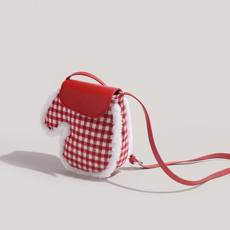 2025 New Red and White Checkered Fashion Handbag Niche Commuter Shoulder Crossbody Bag ddmymoon