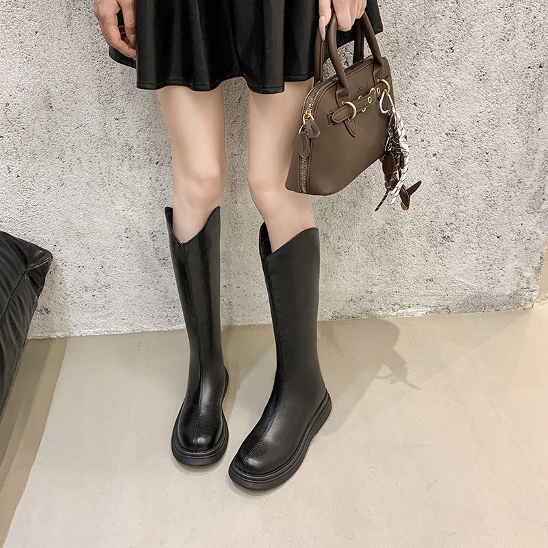 new Free delivery designer woman boots Martin boots with minimalist design mid length boots fashionable and comfortable single boots