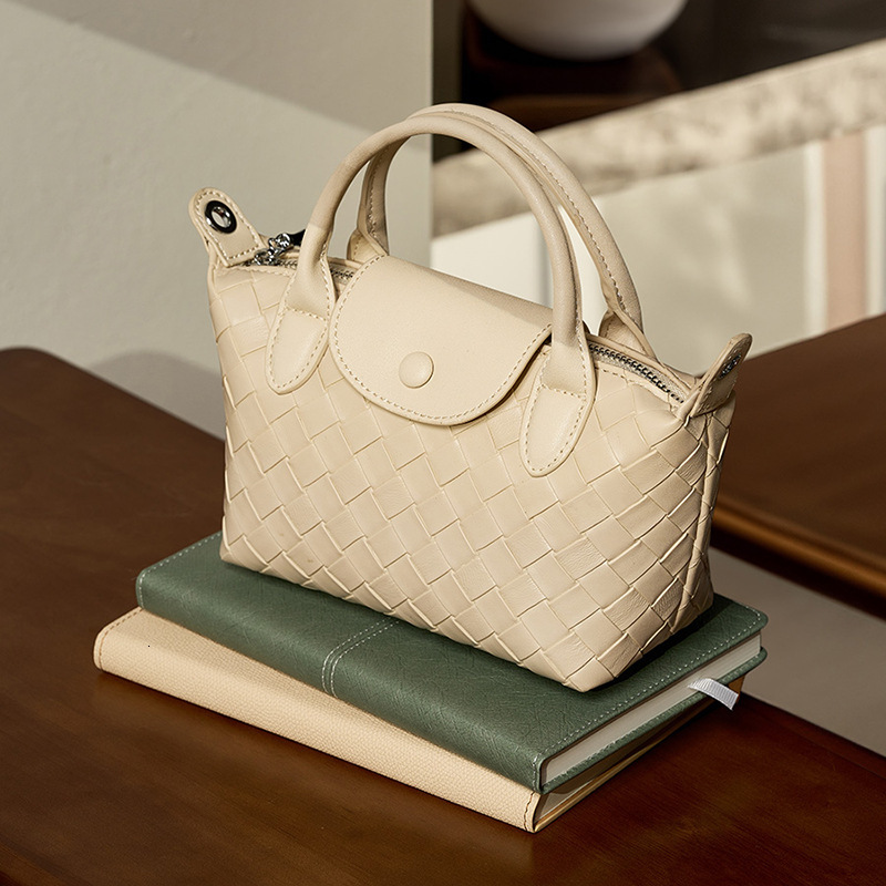 Niche Design Genuine Leather Small Trendy New Cowhide Woven Women's Dumpling Phone Handheld Crossbody Bag