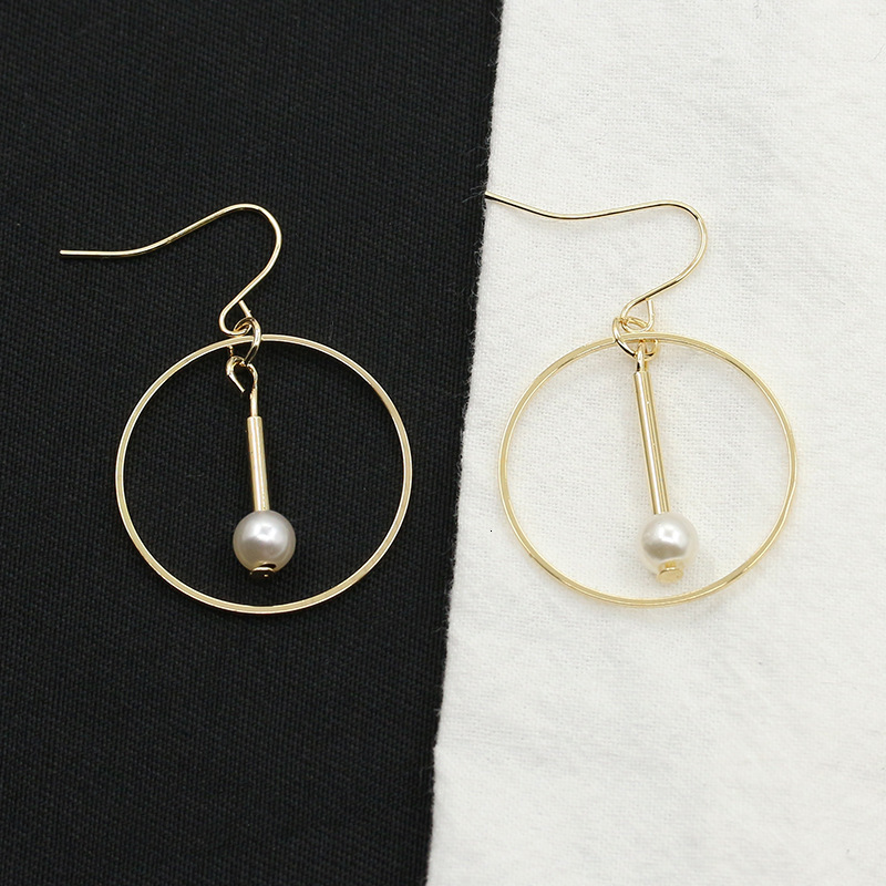 Ins Style Simple Hollow Round For Women, Personality And Temperament Pearl Pendant Circle Earrings