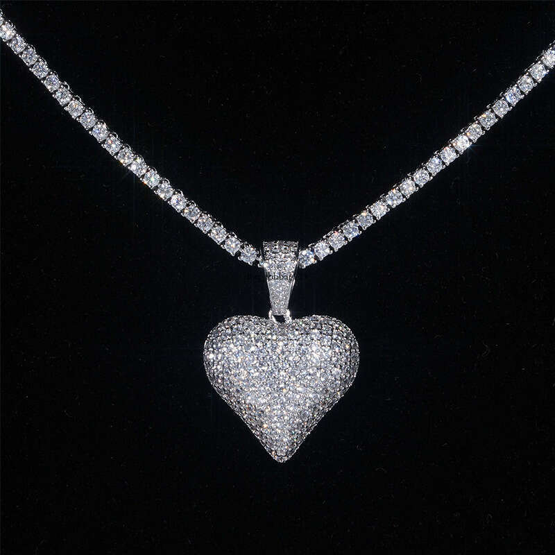 Heart-shaped Pendant Micro-inlaid 5A Moissanite chain Hip-hop Jewelry Can Be Worn With 2mm Tennis Chain