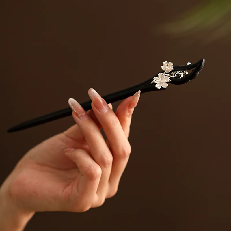 Antique Style Wooden Hair Stick Chopstick Hair Ornaments Flower Hairpin Simple Daily Classical Headwear Cheongsam Decor 250807
