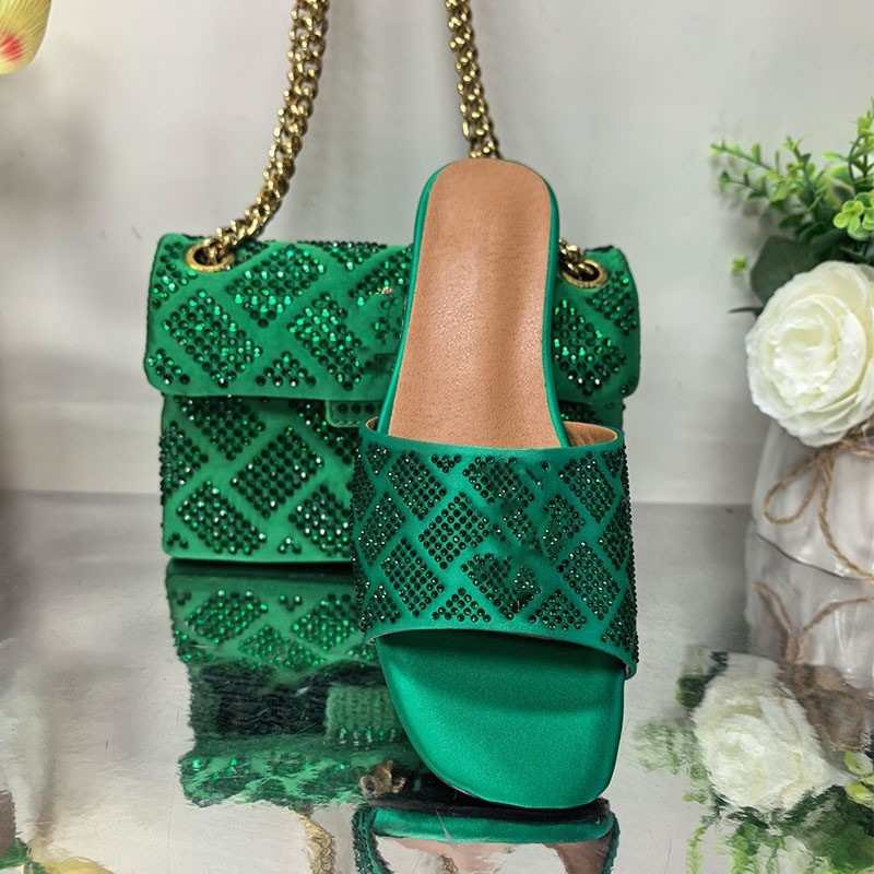 2025 Crystal Decorated Bow Perfume Pouch, Women's New Summer Fashion Brand Bag, Sparkling Bow Decoration, Floral Perfume Pouch