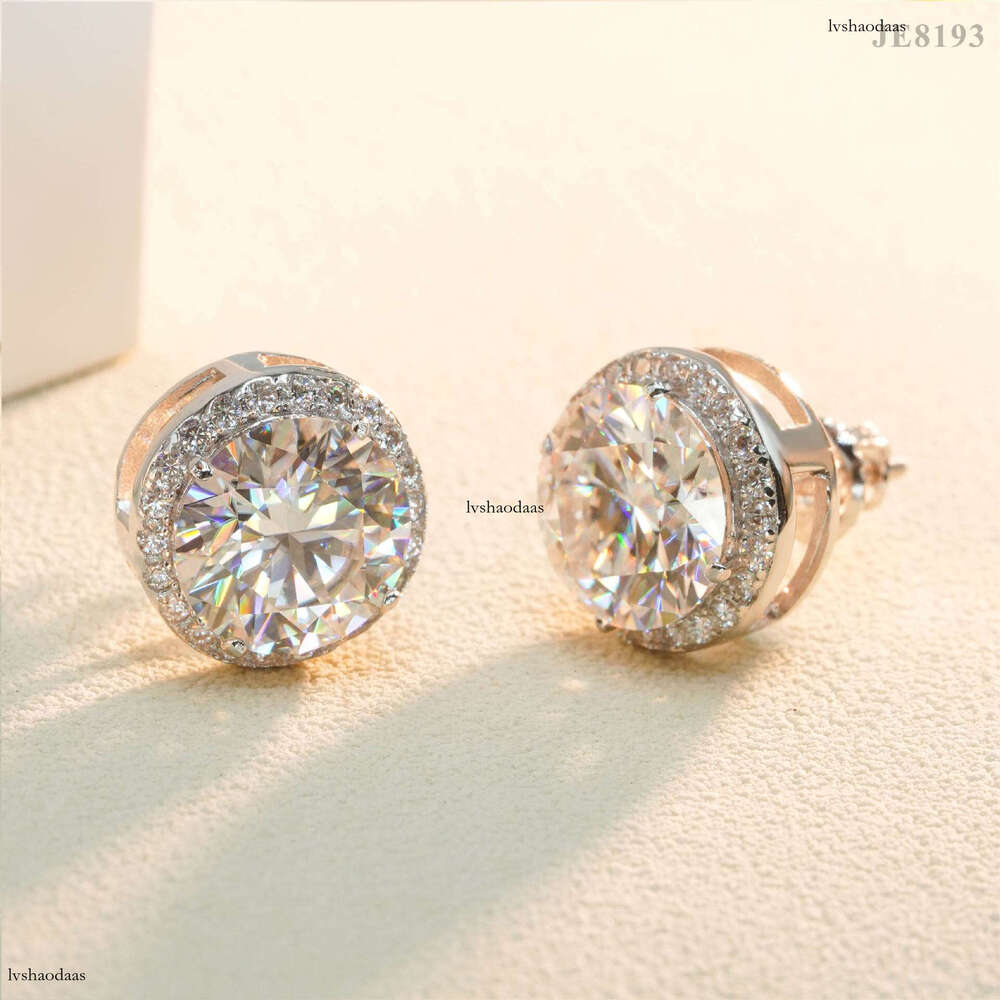 New Round High-Grade Sier Main Stone 10.0 Moissanite Elegant Earrings Various Styles Suitable for Men and Women