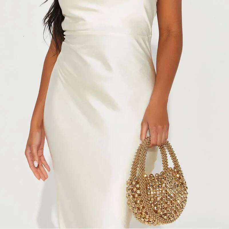 Women Handmade Woven Hand Exquisite Hollow-out Beaded Bag Female Party Small Handbag