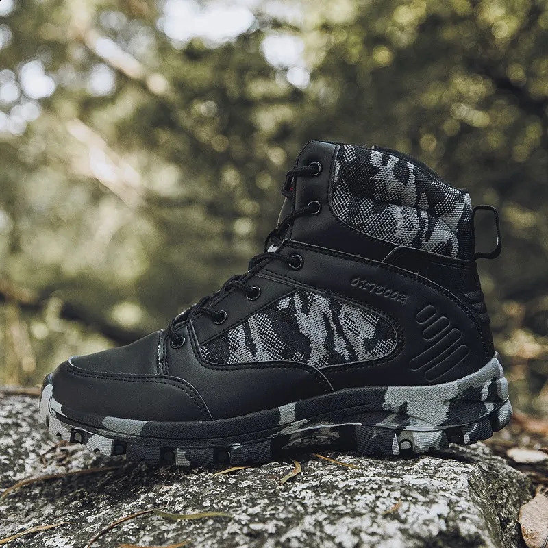 Summer High-Quality Outdoor Mid-Top Tactical Military Boots Hiking Boots Rubber SoleLightweight Couple Breathable Comfortable 250805