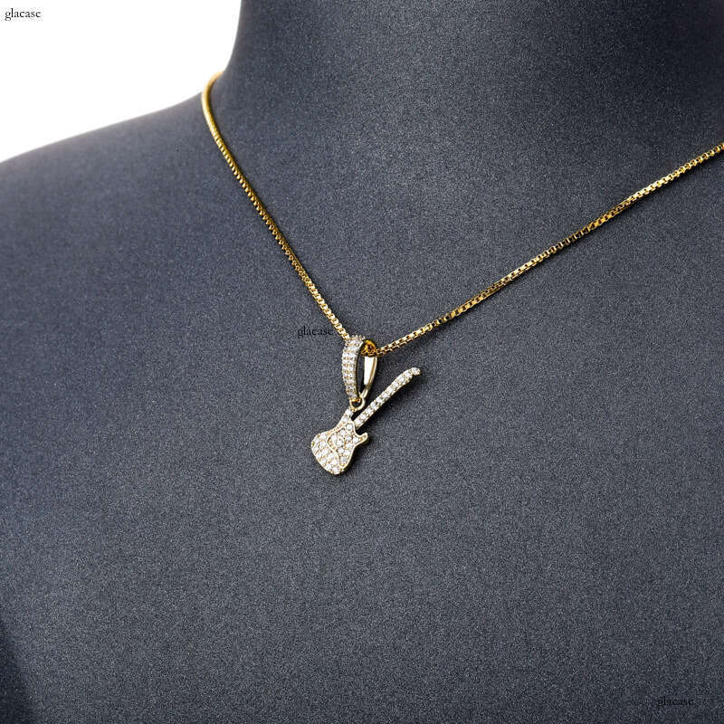 Sier Guitar Moissanite chain Hip Hop Pendant Necklace HIP HOP Trendy Jewelry