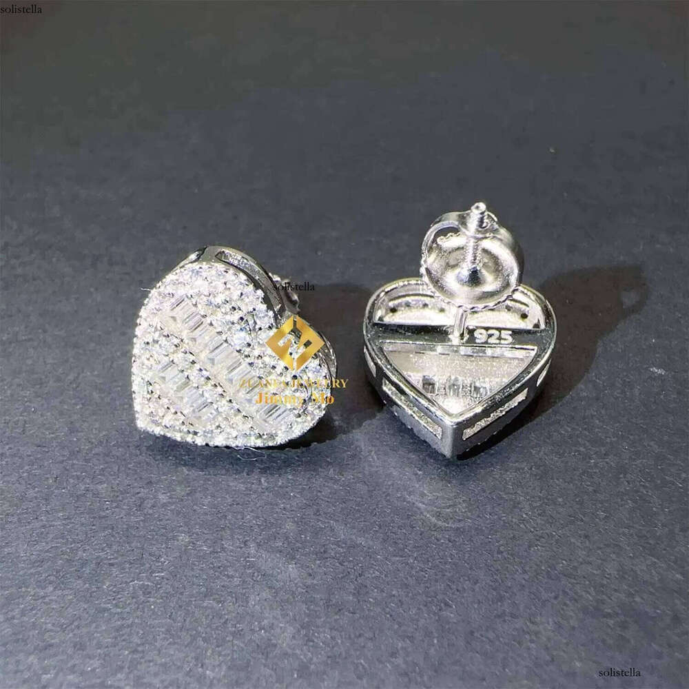 Wholesale Price Hip Hop Iced Out Style Jewelry Sier Heart VVS1 Baguette Moissanite Dia Stud Earrings Man Gift