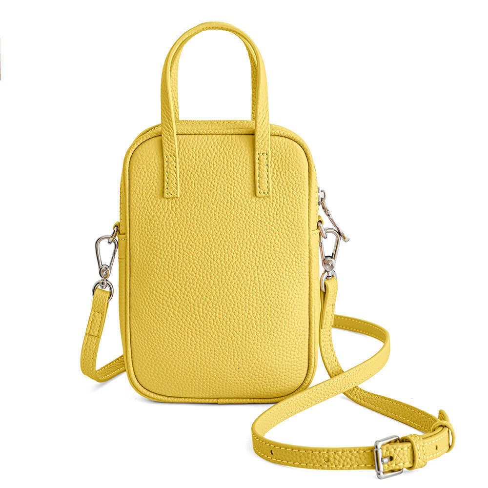 Women's Casual Versatile Lightweight Handbag Top Layer Cowhide New Crossbody Phone Bag designer wallet B5 B5