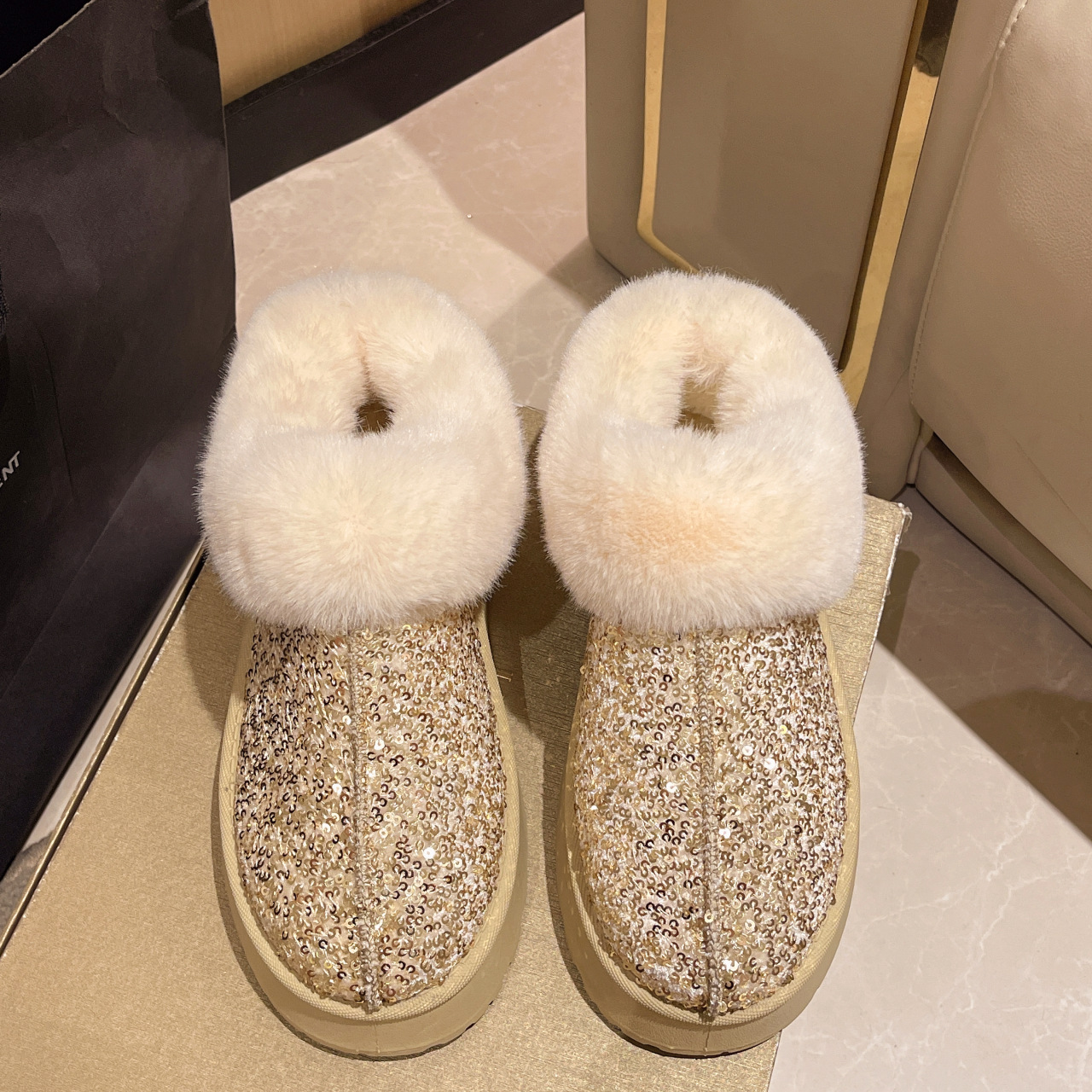 new Free delivery designer woman boots Cotton boots with plush midsole snow boots personalized warm cotton shoes