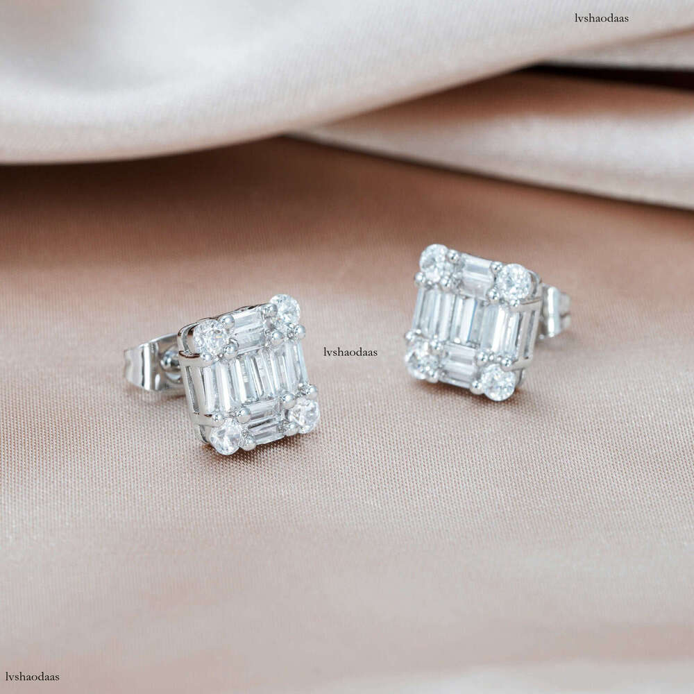 Premium Square Ladder Moissanite for Men and Women, Four Seasons Personality Fashion Earrings Jewelry