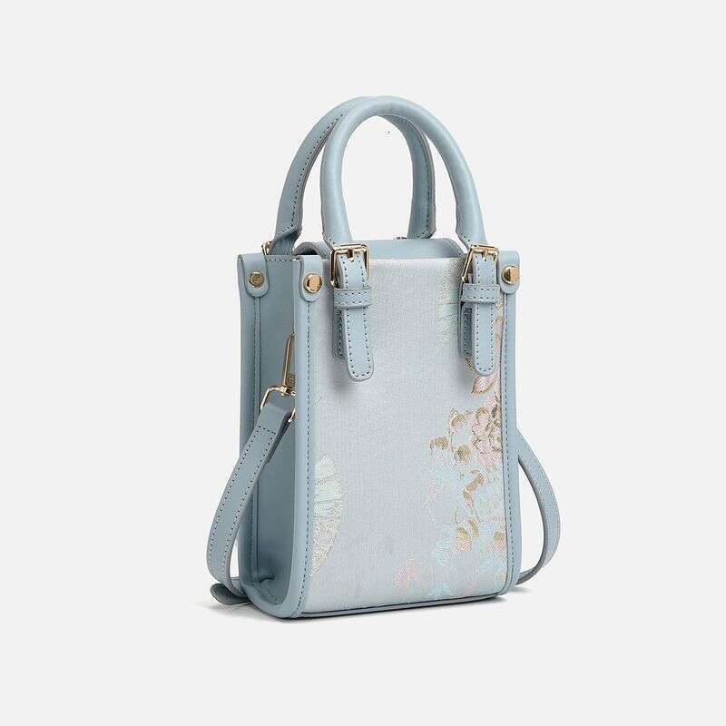 Women's Niche Design Large Capacity Tote Women 2025 New Fashion Versatile Shoulder Bag Simple Commuter Handbag