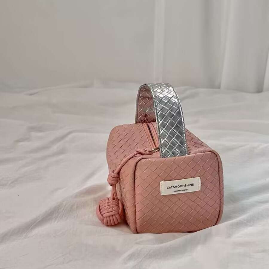 Sier and Pink Gradient Woven Pattern 2025 New Handbag Small Portable Makeup Storage Organizer Bag