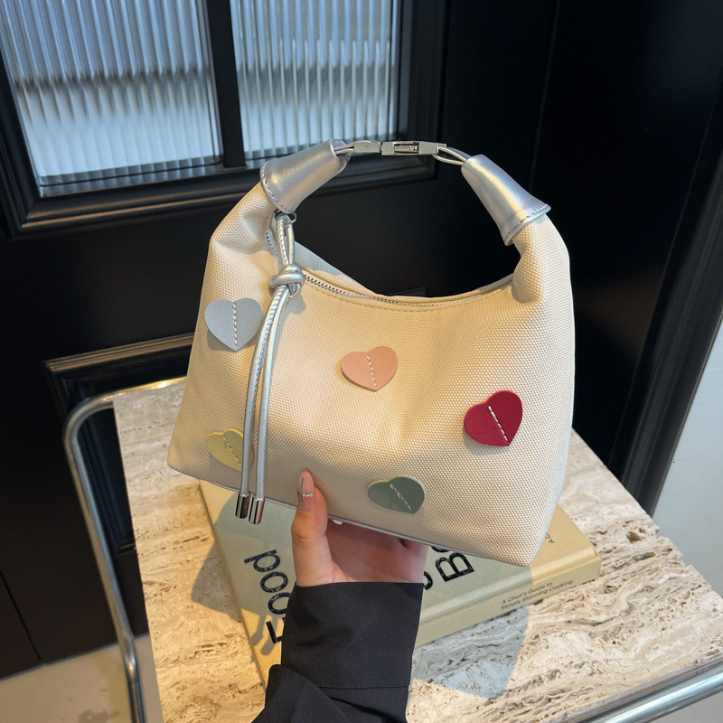 For Designer Bag Women Luxury Bag 2025 New Style Personality Handbag Super Popular Heart-shaped Commuting Versatile Single Shoulder Crossbody Dumpling
