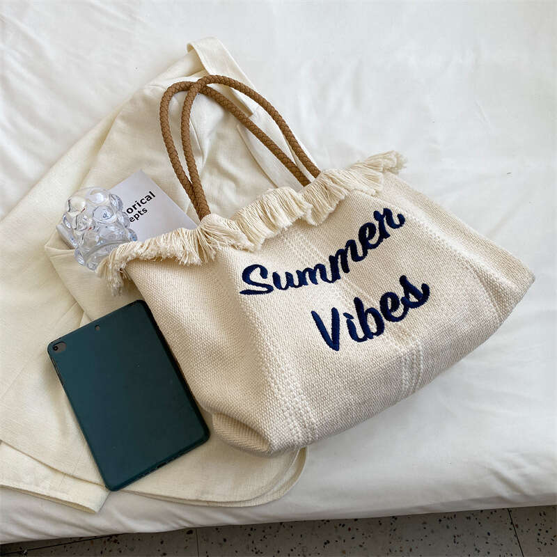 Designer Bags New Simple Solid Color Stylish Niche Beach Fashion Tassel Large Capacity Tote Bag