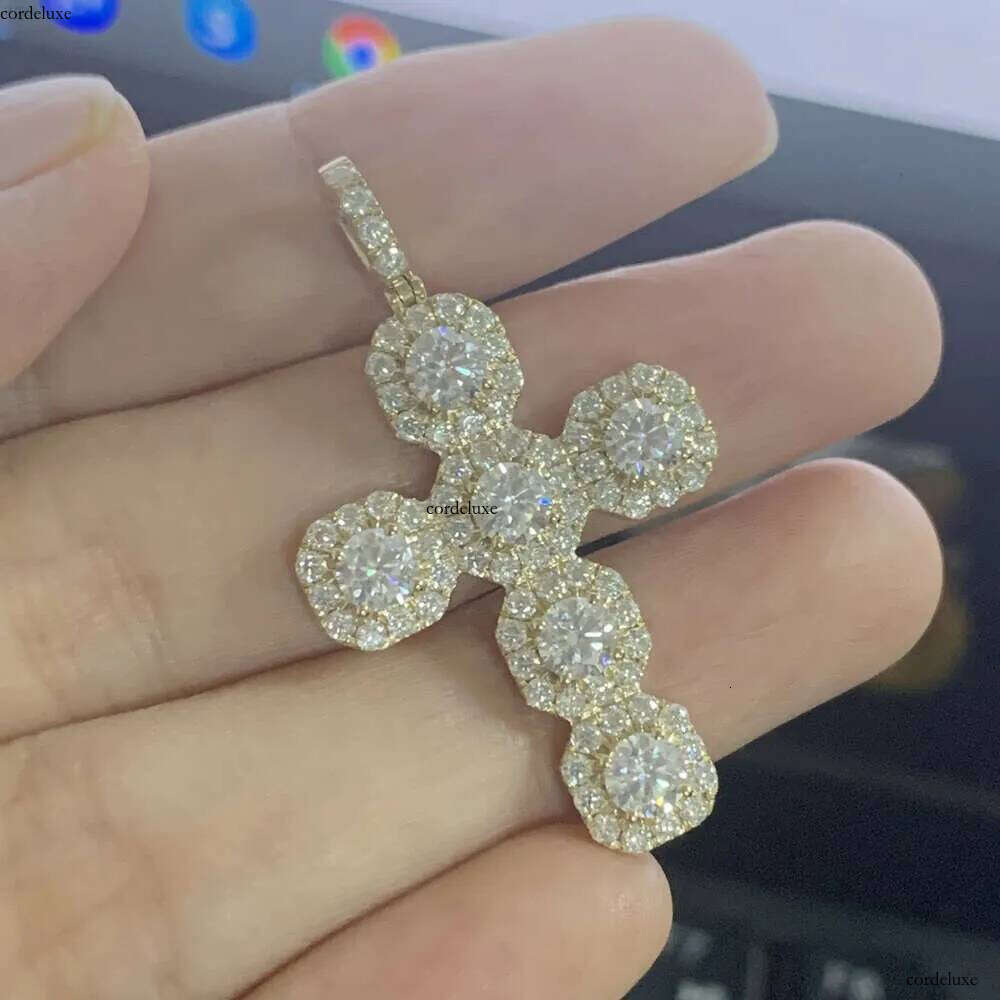 New Design 4mm 5mm 6mm Moissanite Dia Halo Hip Hop Cuban Cross Pendant for Tennis Chain Jewelry
