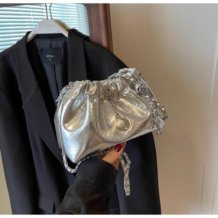 Free Shipping Designer Bag Niche Design Bag Luxury Bag For Women 2025 New Fashion High-end Chain Shoulder Crossbody Bag Wrinkled Cloud Bag