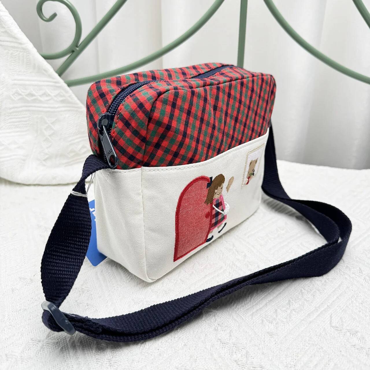Cute Cartoon Women Small Square Casual Embroidery Single Shoulder Crossbody Bag Tote 560135