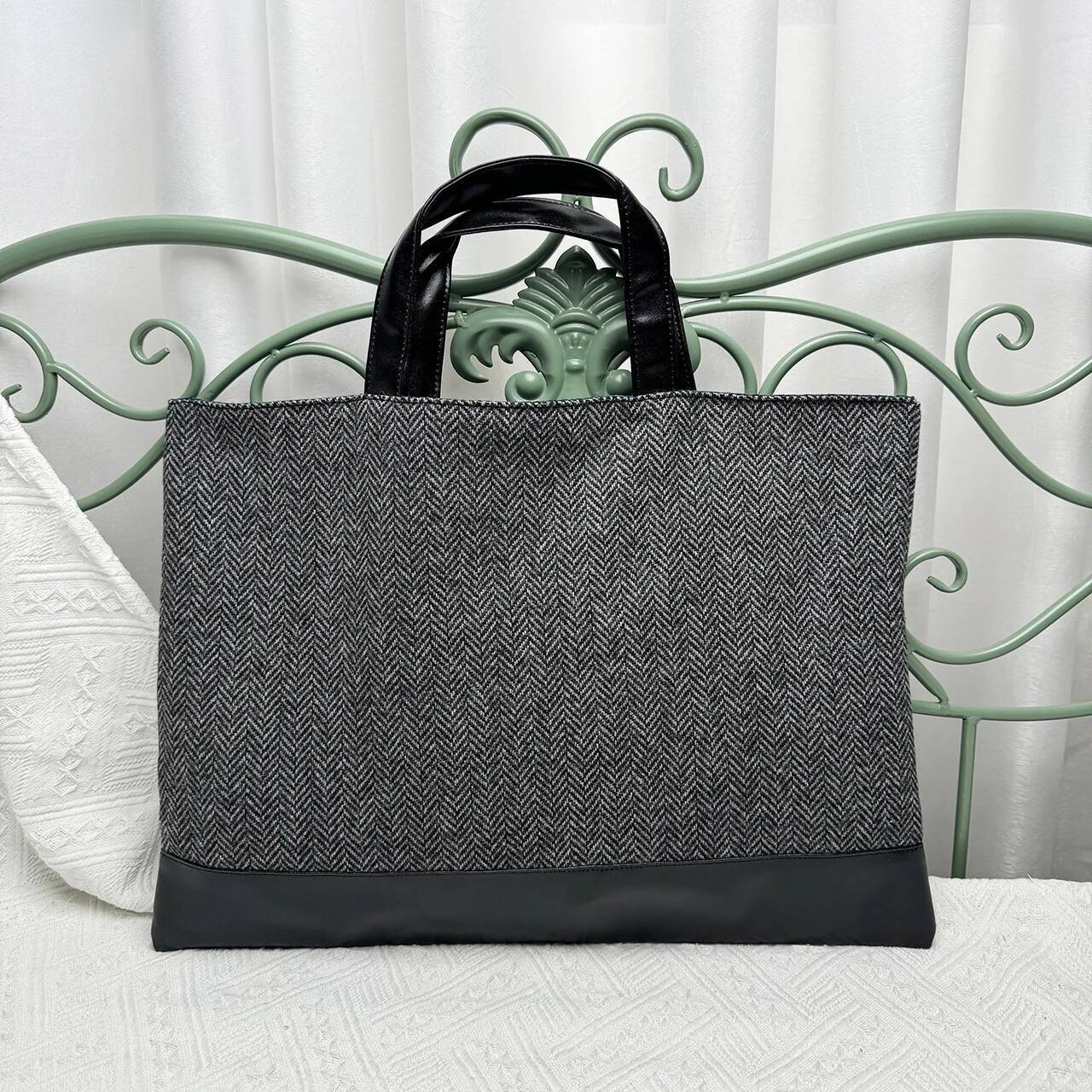 Ladies Cartoon Bear Large Capacity Casual Handbag Embroidery Tote Bag 566253