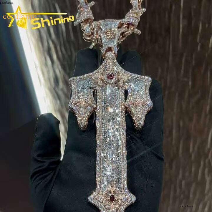Custom Made Top Quality VVS Dia Hip Hop Personalized Cross Sier Iced Out Moissanite Pendant