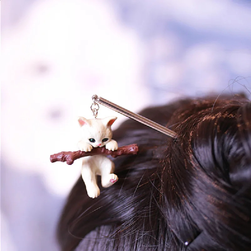 Japanese Holding Firewood Resin Cat Hairpin Cute Three-dimensional Cartoon Hairpin Simple Hairpin Retro Hairpin Jewelry Gift 250807