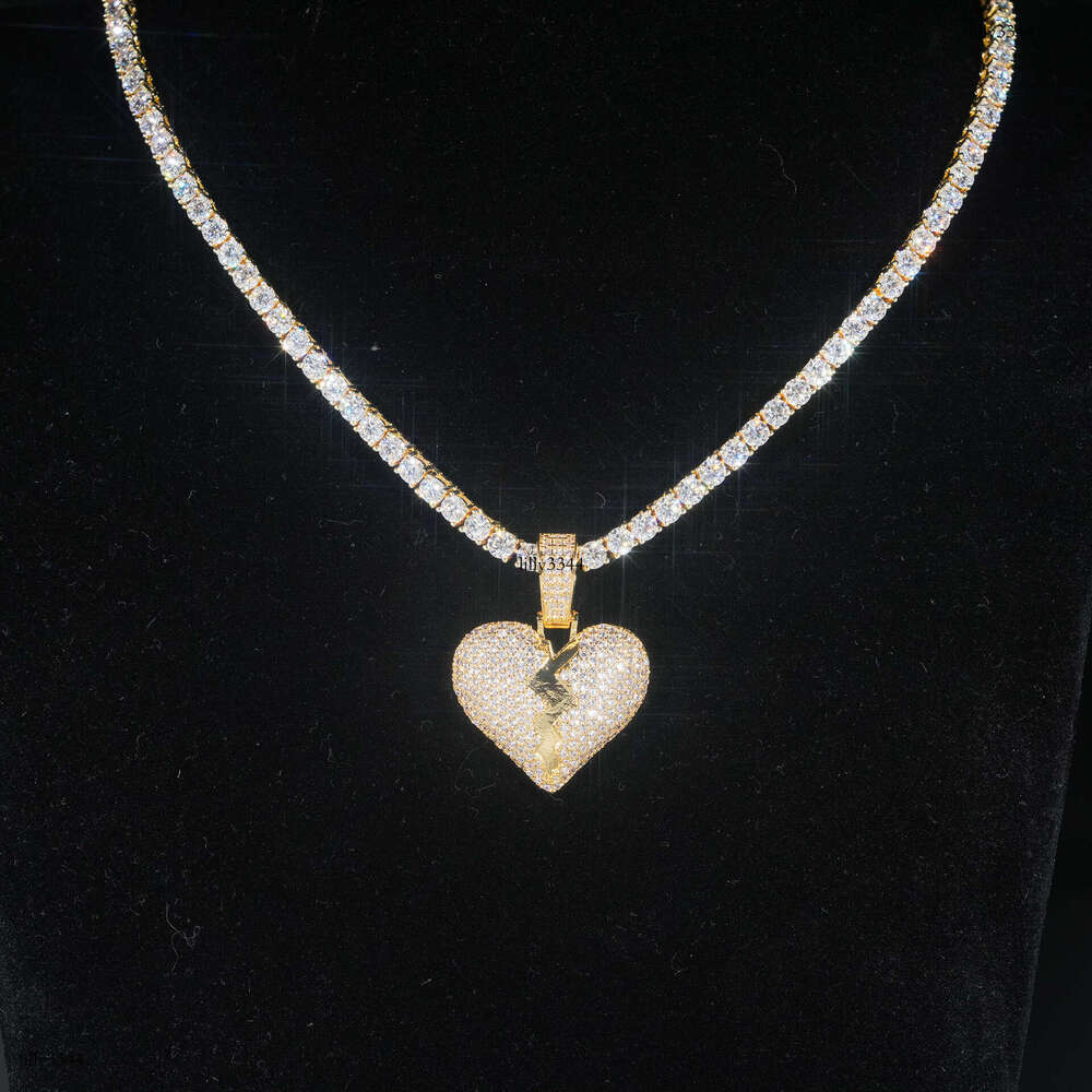 Special Sterling Silver Inlaid Moissanite chain Pendant Personality Heart Shape Hip Hop Trendy Brand Jewelry Accessories Can Be Worn With 5mm Necklace