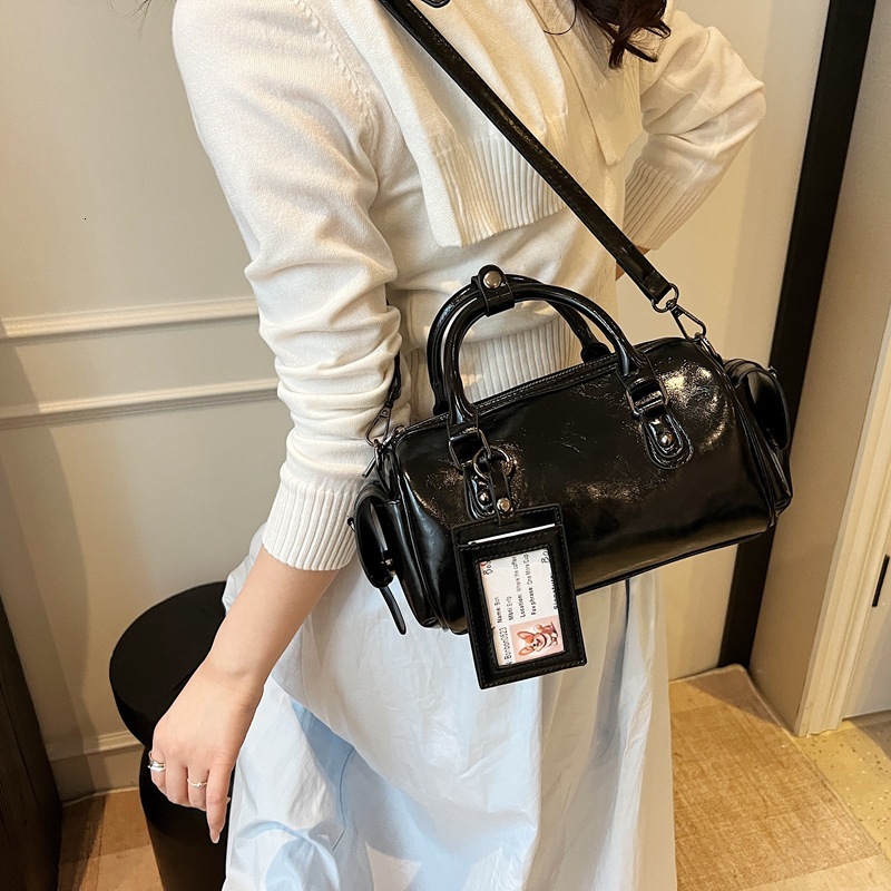 Cross-border Wholesale Fashion Handheld Small Bag 2025 Simple Luxury Bag Niche Versatile Women's Shoulder Designer Bag Bag Crossbody Boston Bag