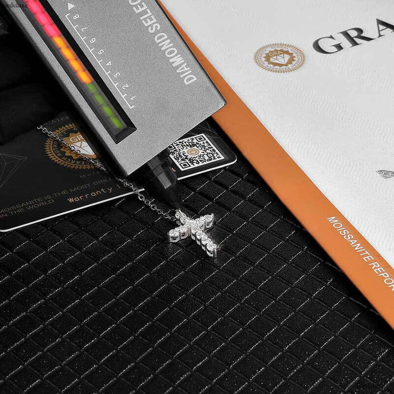 Hip Hop Iced Out VVS Moissanite Cross Pendant Trendy Brand Full Dia Unisex Personalized Necklace
