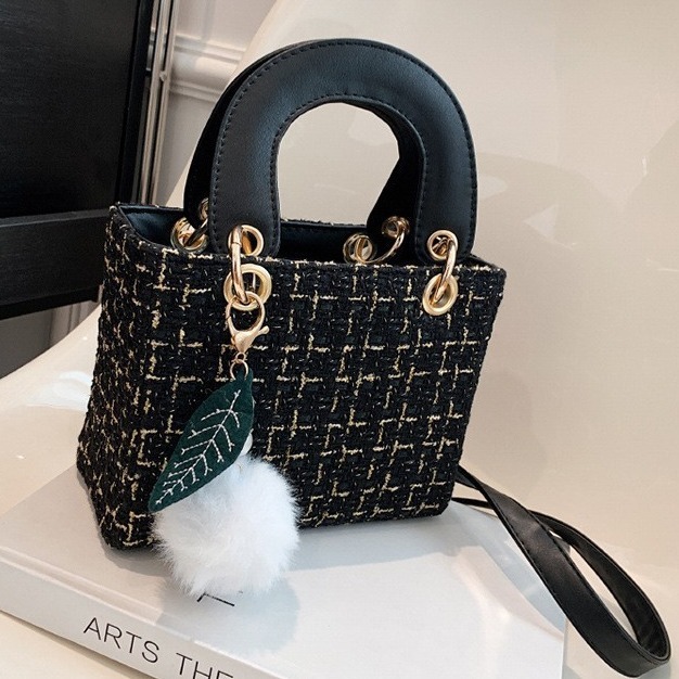 Niche Design New Fashion Versatile Crossbody High-Quality Texture Sweet Cool Handbag ddmymoon