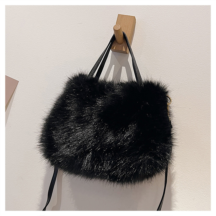 New Fashion Versatile Autumn Winter Small Square Bag Single Shoulder Crossbody Bag For Women Korean Designer Bag Fashion High-end Plush Luxury Bag Und