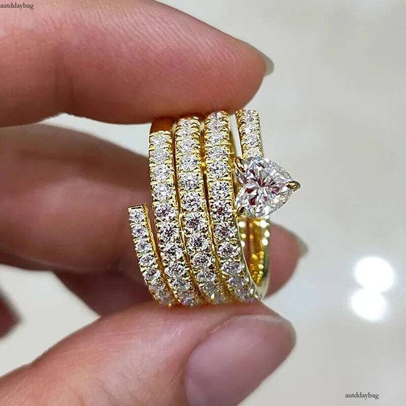 2025 Choucong Brand New Wedding Rings Fashion Jewelry Gold Fill Heart Shape 5A Cuic Zircon CZ Dia Party Eternity Women Cross Ring For Lover Gift